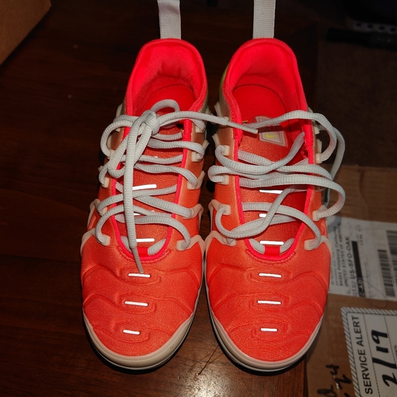 Nike Air vapormax plus size 5 woman's running shoes. Reverse sunset color way - Picture 2 of 13